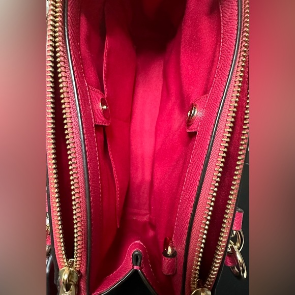 Authentic Coach mini carry all in cross grain leather and dust bag EUC - Picture 3 of 17